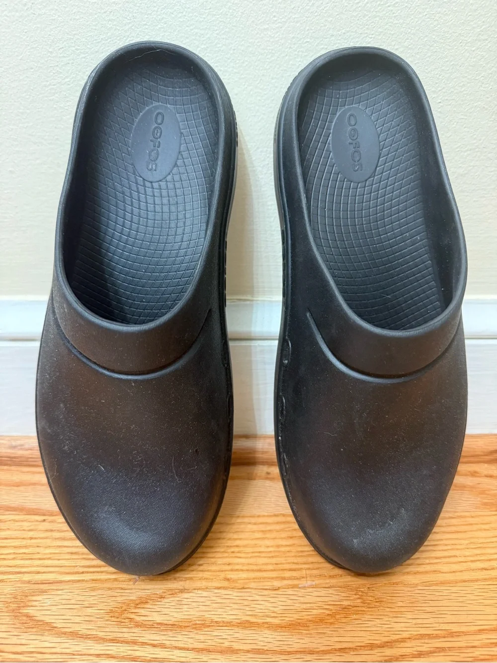 Oofos Men's 11 Recovery Clog Black Classic Slip On Active Sporty Support Outdoor
